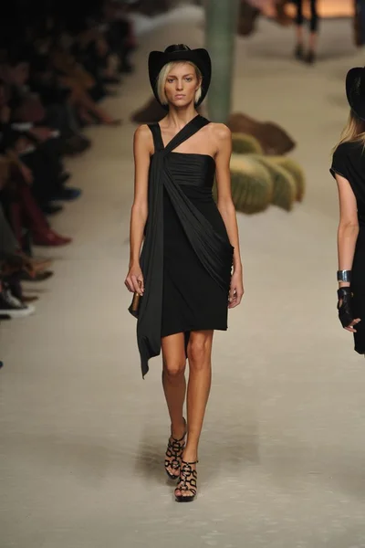 Look 23